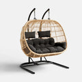 Hamak lub fotel wisz?cy, Podw¨®jne wisz?ce fotele z be?owym i czarnym ogrodem w rattanie i owalnej stali 198 x 130 x 172 cm